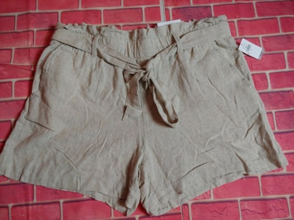 NWT - Old Navy Linen-Blend Shorts size 10 beige